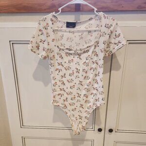 Size Medium Floral Bodysuit